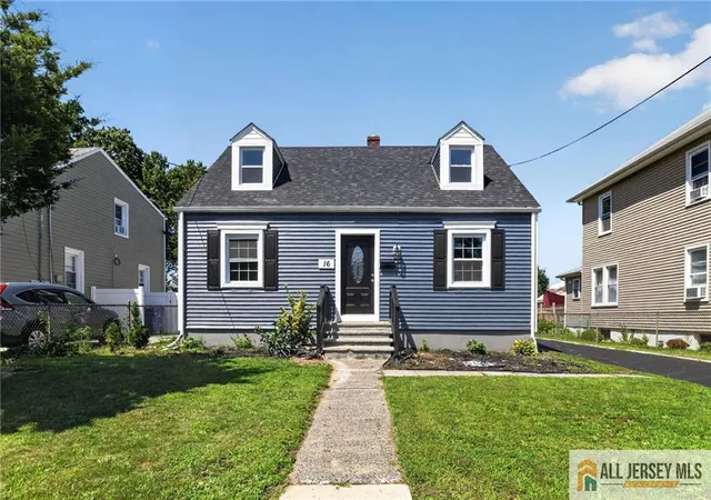 1st image of 16 Oakwood Pl, North Brunswick, NJ 08902 | MLS# 2770206M