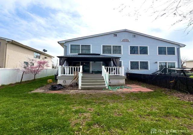 Homes for sale in Carteret, NJ | 10 Holmes St, Carteret, NJ 07008 | MLS# 2613275R