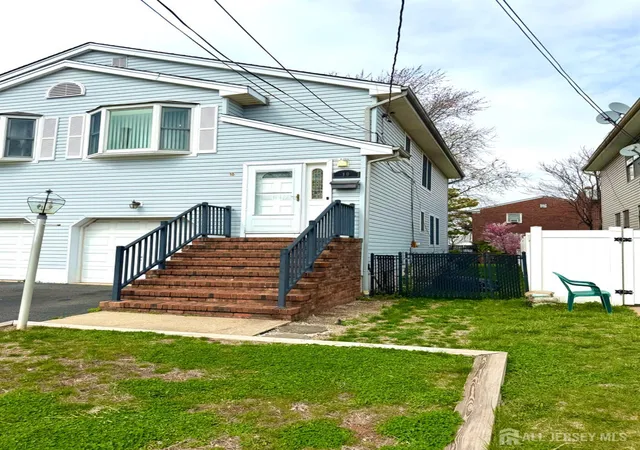 Homes for sale in Carteret, NJ | 10 Holmes St, Carteret, NJ 07008 | MLS# 2613275R