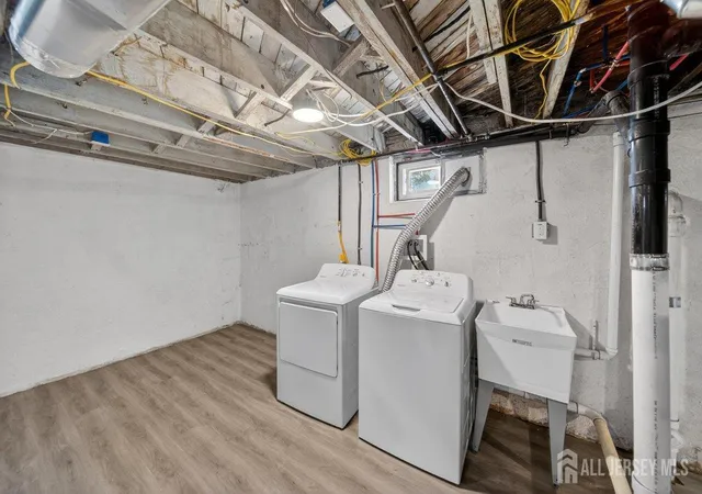 21st image of 121 Dorothy St, Carteret, NJ 07008 | MLS# 2615922R