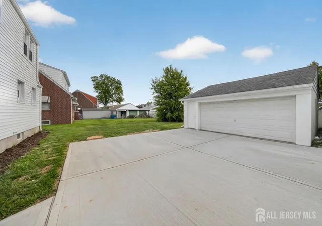 3rd image of 121 Dorothy St, Carteret, NJ 07008 | MLS# 2615922R