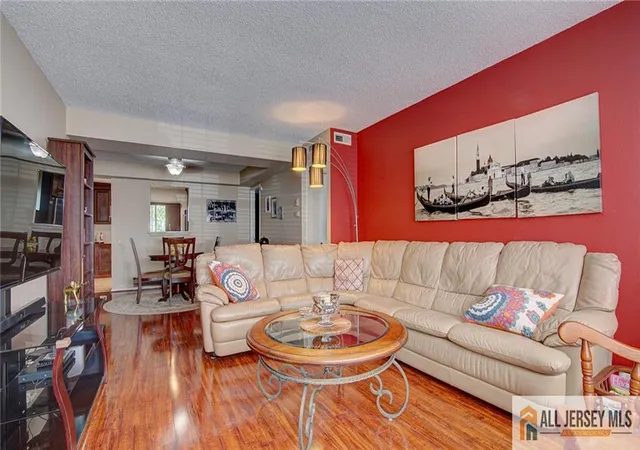 5th image of 631 Madison Dr #B, Monroe Township, NJ 08831 | MLS# 2662315M