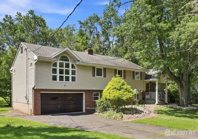 Photo 2 of Single family home for sale at 470 Blue Rige Ave, Piscataway, NJ 08854 | MLS# 2702378R | Listing updated on 2026-08-28