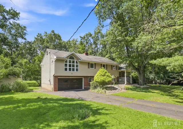 Photo 3 of Single family home for sale at 470 Blue Rige Ave, Piscataway, NJ 08854 | MLS# 2702378R | Listing updated on 2026-08-28