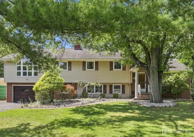Photo 3 of Single family home for sale at 470 Blue Rige Ave, Piscataway, NJ 08854 | MLS# 2702378R | Listing updated on 2026-08-28
