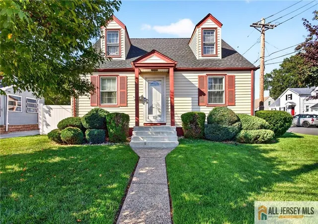 2nd image of 324 Green St, Woodbridge, NJ 07095 | MLS# 2770238M