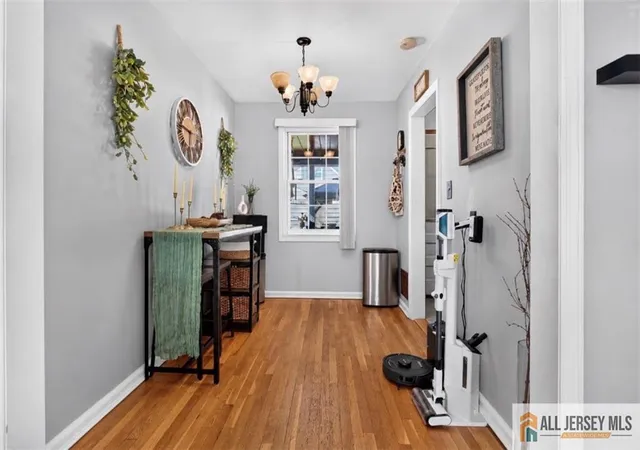 5th image of 324 Green St, Woodbridge, NJ 07095 | MLS# 2770238M