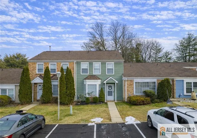2nd image of 70 Percival Ct, Old Bridge, NJ 08857 | MLS# 2661097M