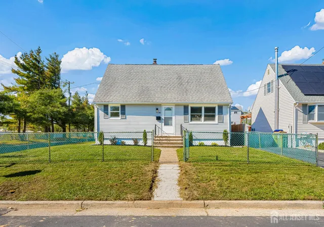 Photo 1 of Single family home for sale at 68 Elliot Pl, Edison, NJ 08817 | MLS# 2707072R | Listing updated on 2026-10-29