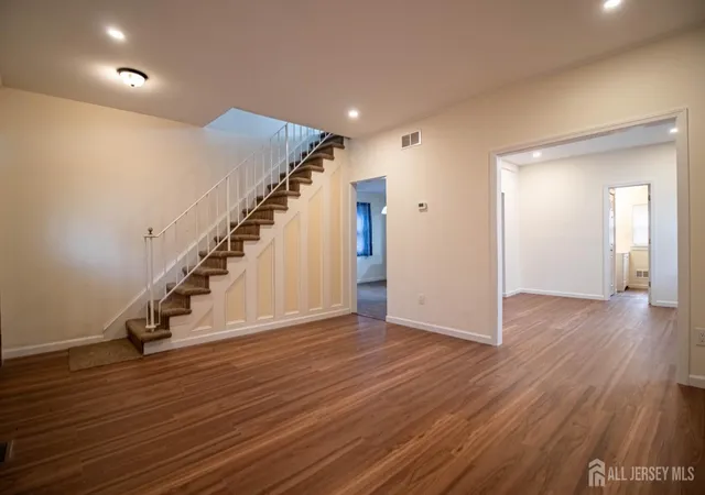2nd image of 10 Lincoln St, South River, NJ 08882 | MLS# 2702091R