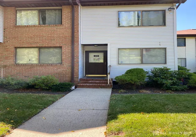 Homes for sale in North Brunswick, NJ | 3715 Birchwood Ct, North Brunswick, NJ 08902 | MLS# 2617712R