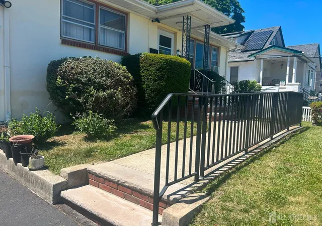 Homes for sale in Metuchen, NJ | 129 Hampton St, Metuchen, NJ 08840 | MLS# 2617231R