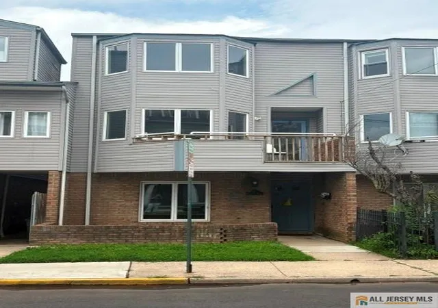 1st image of 55 Delafield St #55, New Brunswick, NJ 08901 | MLS# 2770125M