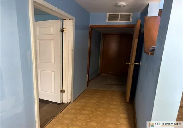 2nd image of 55 Delafield St #55, New Brunswick, NJ 08901 | MLS# 2770125M