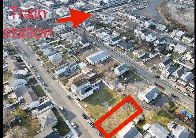 Homes for sale in South Amboy, NJ | 110 Henry St, South Amboy, NJ 08879 | MLS# 2610045R