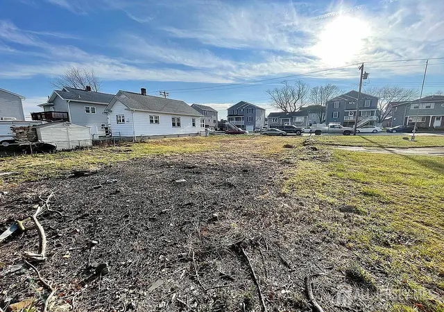 Homes for sale in South Amboy, NJ | 110 Henry St, South Amboy, NJ 08879 | MLS# 2610045R