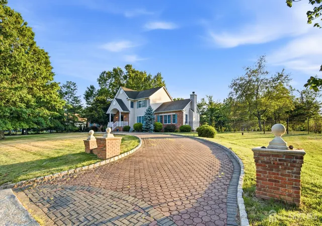 4th image of 861 Garfield Ave, Bridgewater, NJ 08807 | MLS# 2701480R