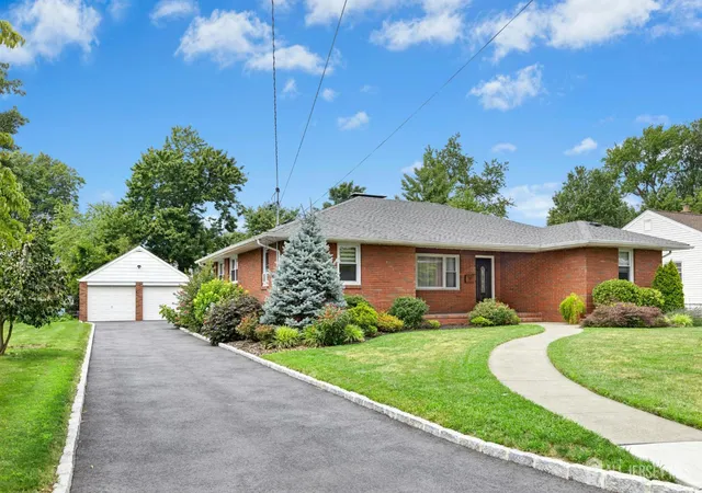 2nd image of 125 W Minna Ave, Avenel, NJ 07001 | MLS# 2700908R