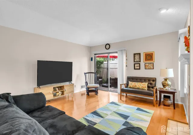 Homes for sale in Edison, NJ | 44 Park Gate Dr Dr #44, Edison, NJ 08820 | MLS# 2618357R