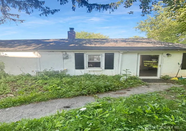 Photo 3 of Multi family home for sale at 63 Poplar Dr, Stirling, NJ 07980 | MLS# 2617758R | Listing updated on 2026-09-14