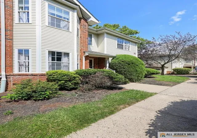 Photo 2 of Townhouse for sale at 258 Pinelli Dr #258, Piscataway, NJ 08854 | MLS# 2770243M | Listing updated on 2026-09-07