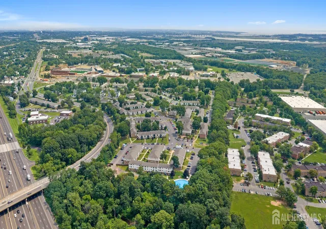 27th image of 395 College Dr, Edison, NJ 08817 | MLS# 2702832R