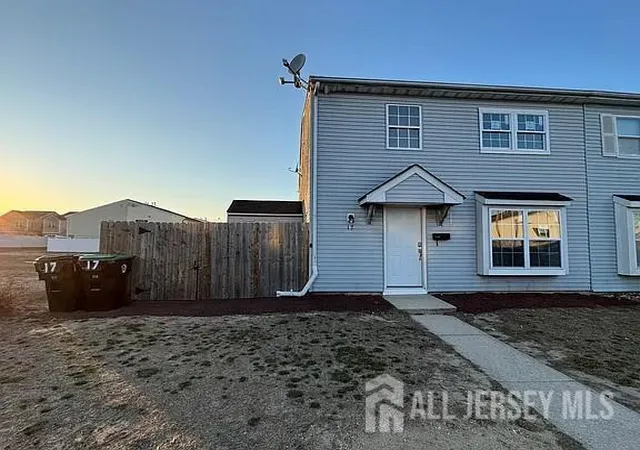 1st image of 17 Lennox Ct, Sicklerville, NJ 08081 | MLS# 2701078R