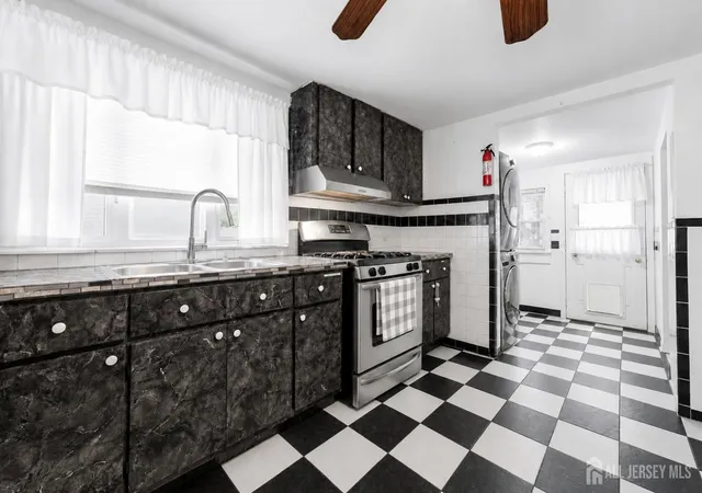 Homes for sale in Perth Amboy, NJ | 720 Mary St, Perth Amboy, NJ 08861 | MLS# 2700425R