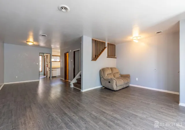 Homes for sale in New Brunswick, NJ | 26 Courtland St, New Brunswick, NJ 08901 | MLS# 2608922R