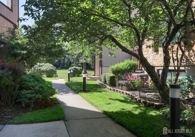 4th image of 230 Silver Ln, Old Bridge, NJ 08857 | MLS# 2617193R