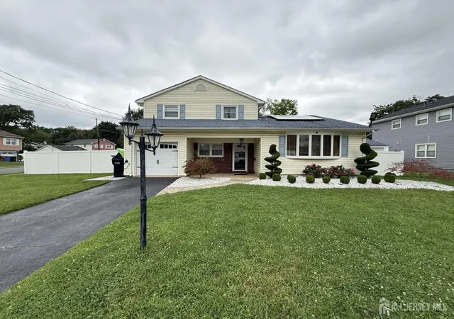 1st image of 2 Elaine Ct, Old Bridge, NJ 08857 | MLS# 2701821R