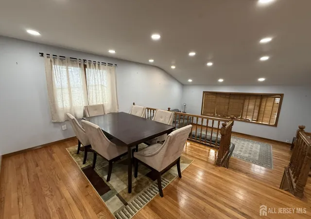 5th image of 2 Elaine Ct, Old Bridge, NJ 08857 | MLS# 2701821R