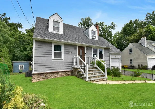 2nd image of 631 Concord Cir, Ewing, NJ 08618 | MLS# 2702085R