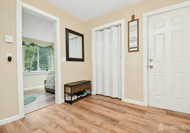 5th image of 631 Concord Cir, Ewing, NJ 08618 | MLS# 2702085R