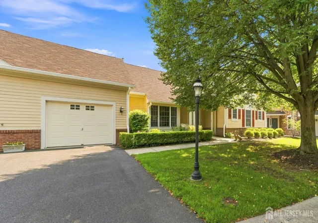 Photo 2 of Condo for sale at 47 Hedge Row Rd, Princeton, NJ 08540 | MLS# 2609991R | Listing updated on 2026-08-14