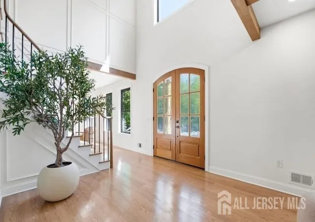 Photo 3 of Single family home for sale at 61 Hickory St, Metuchen, NJ 08840 | MLS# 2701228R | Listing updated on 2026-09-22