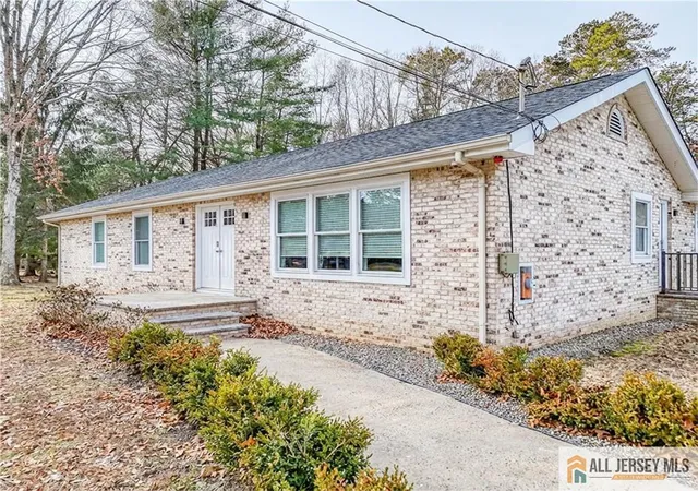 Photo 1 of Single family home for sale at 176 Old Frg Rd, Monroe Township, NJ 08831 | MLS# 2661188M | Listing updated on 2026-05-22