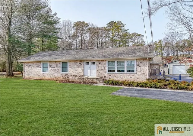 Photo 3 of Single family home for sale at 176 Old Frg Rd, Monroe Township, NJ 08831 | MLS# 2661188M | Listing updated on 2026-05-22