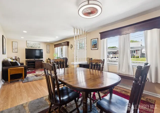 Photo 4 of Single family home for sale at 6 Donna St, East Brunswick, NJ 08816 | MLS# 2604977R | Listing updated on 2025-10-27
