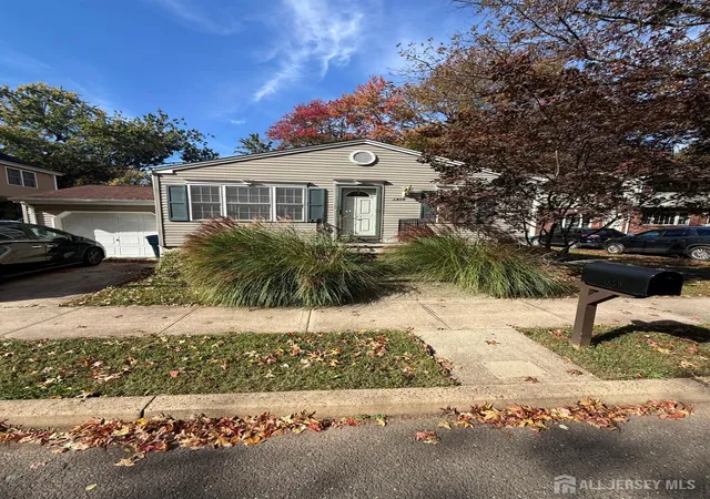 Single family home for sale at 1859 Oak Rd, North Brunswick, NJ 08902 | MLS# 2706878R