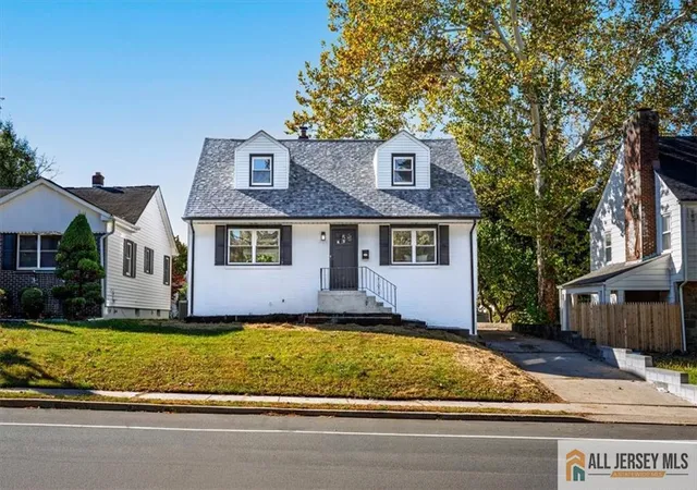 Photo 3 of Single family home for sale at 314 Easton Ave, New Brunswick, NJ 08901 | MLS# 2660755M | Listing updated on 2025-11-22