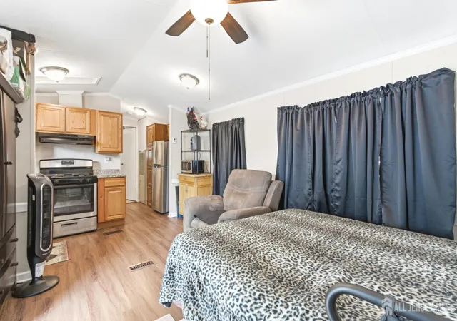 Homes for sale in Edison, NJ | 2505 Woodbridge Ave #8L, Edison, NJ 08817 | MLS# 2615333R