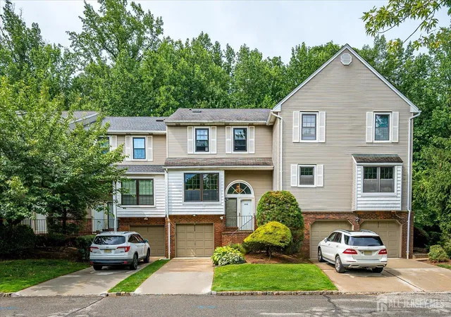 Homes for sale in Edison, NJ | 4506 Stonehedge Rd, Edison, NJ 08820 | MLS# 2618371R