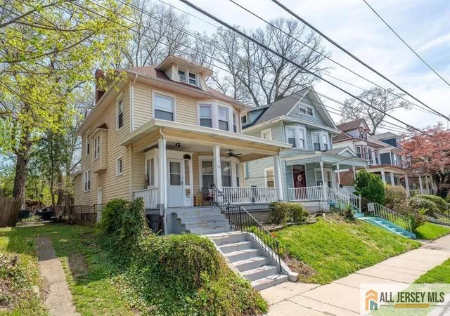 1st image of 28 Oak Ln, Trenton, NJ 08618 | MLS# 2662416M