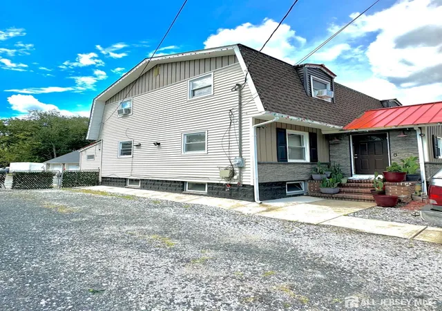 5th image of 420 Church Ln, North Brunswick, NJ 08902 | MLS# 2613714R