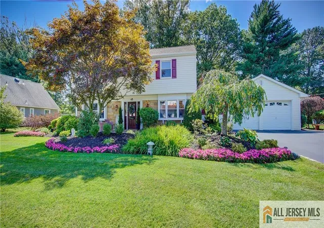 Photo 1 of Single family home for sale at 45 Lakeridge Dr, Matawan, NJ 07747 | MLS# 2660433M | Listing updated on 2025-10-06