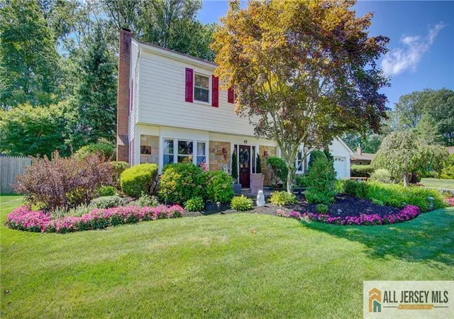 Photo 3 of Single family home for sale at 45 Lakeridge Dr, Matawan, NJ 07747 | MLS# 2660433M | Listing updated on 2025-10-06