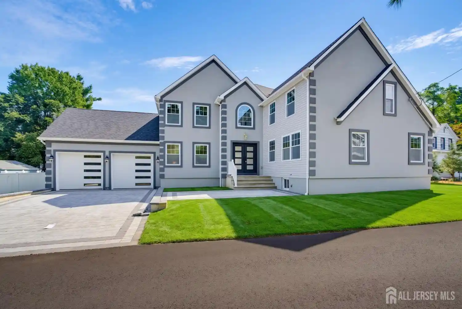 Single family home for sale at 10 Snyder Ave, Sayreville, NJ 08872 | MLS# 2706395R
