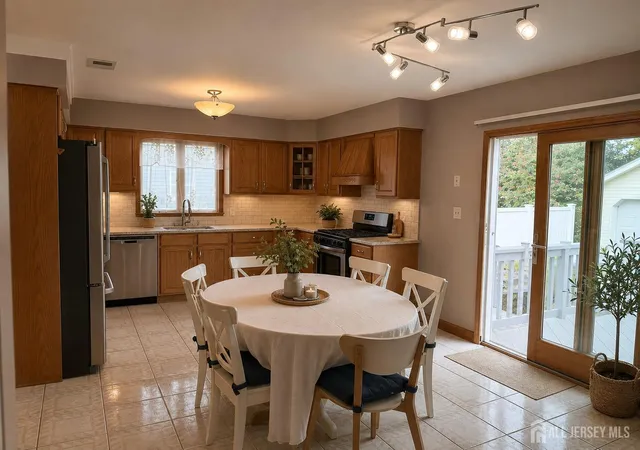 2nd image of 126 N Hill Rd N, Colonia, NJ 07067 | MLS# 2702946R