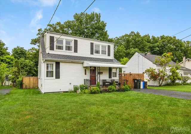 Photo 1 of Single family home for sale at 625 Fairview Ave, Piscataway, NJ 08854 | MLS# 2413371R | Listing updated on 2024-08-23